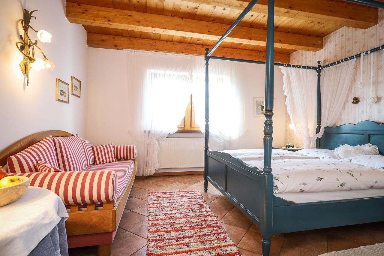 Putzenhof Hotel Laives Luaran gambar